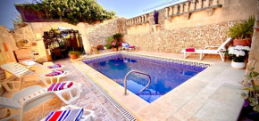 Farmhouse Retro with pool